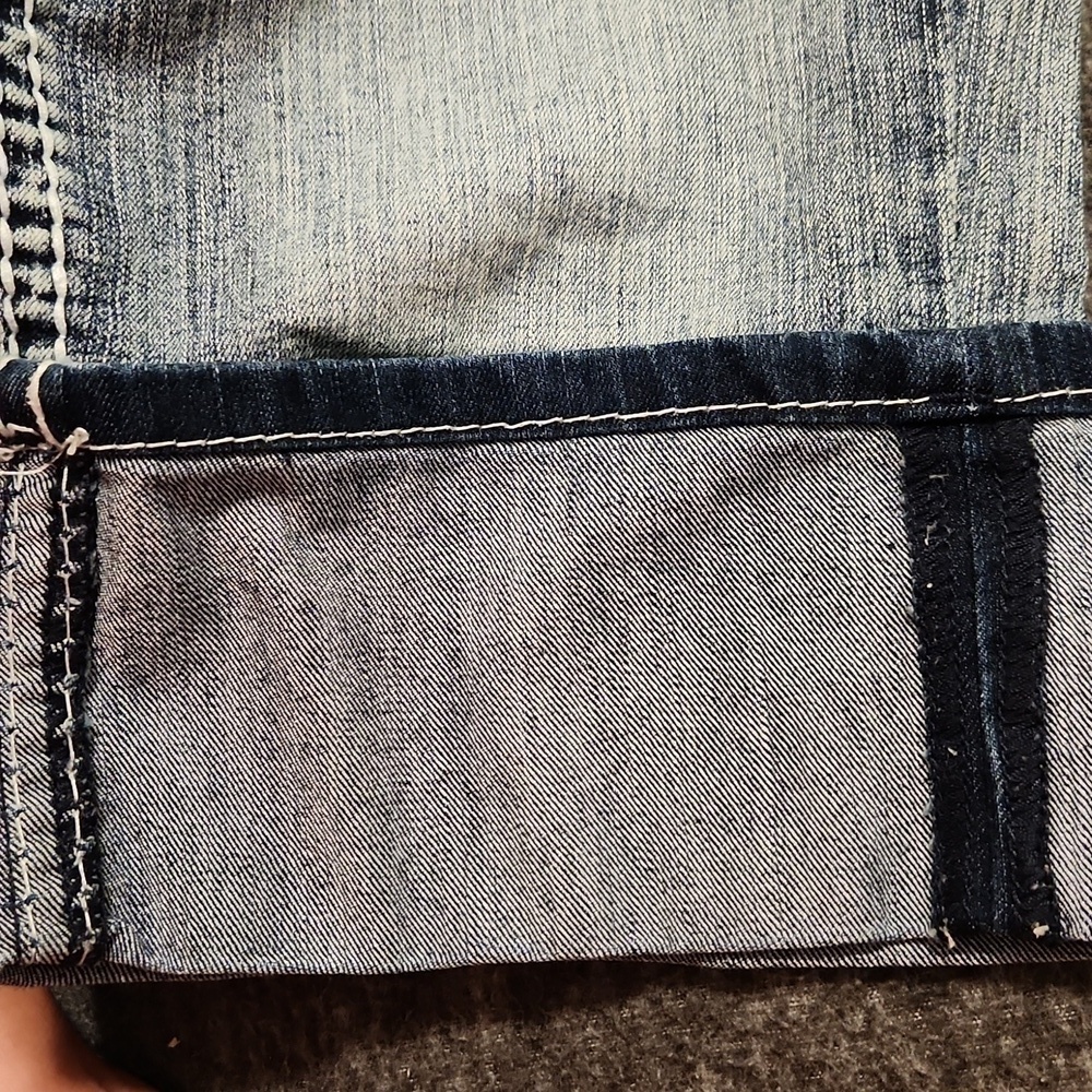 [YMI] Cuffed Flap Pocket Capris - Size 9 - Picture 11 of 11